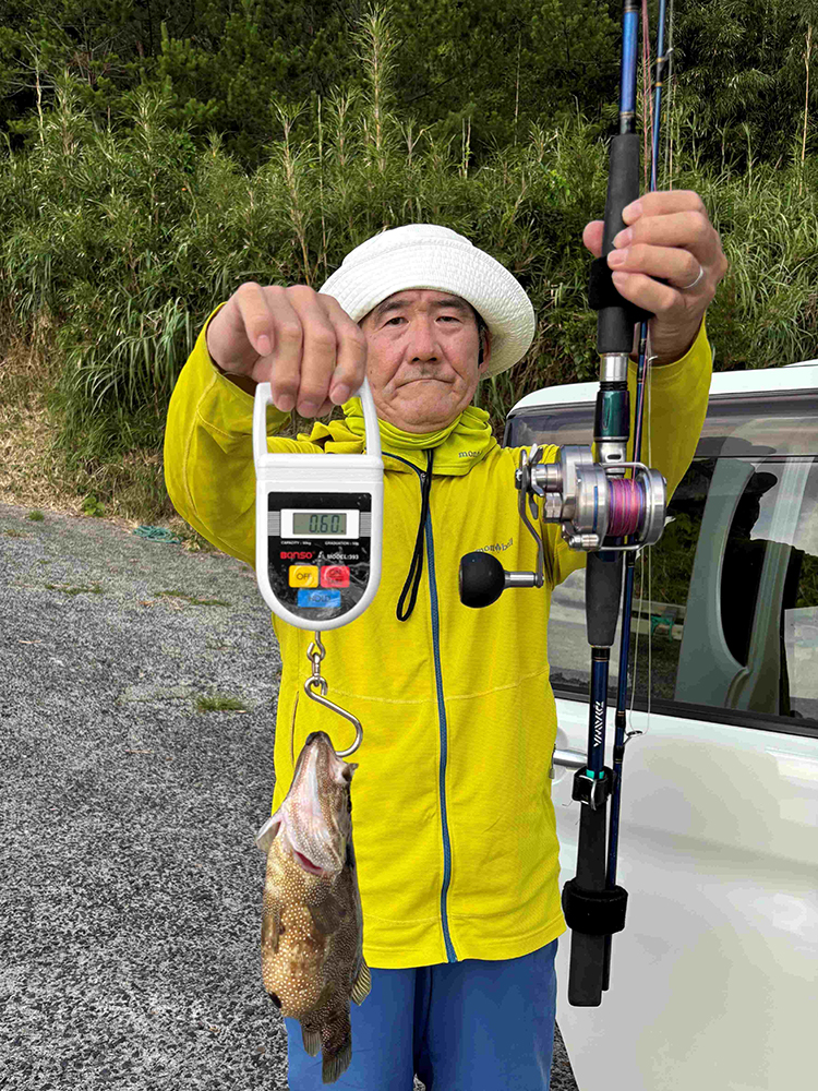 浅野　俊吾