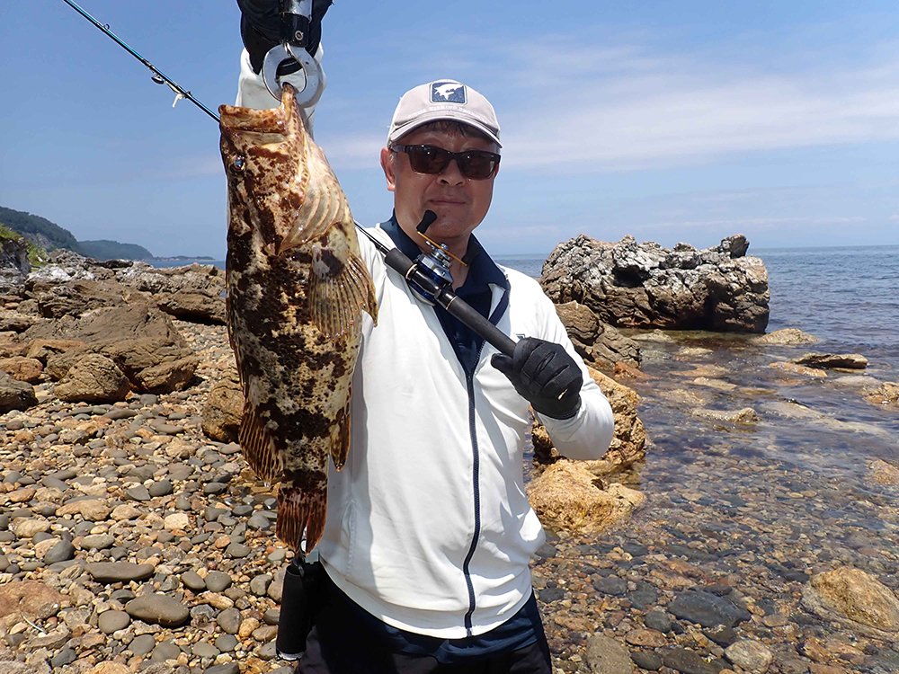 前田　穣