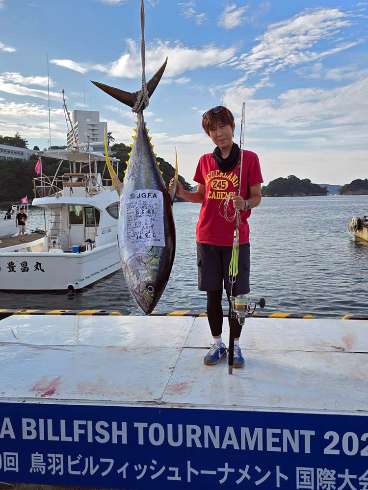 MASUMI　AONUMA