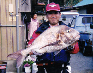 TAKASHI SUZUKI